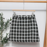 French-Style Light-Cooked Wind Coarse Flowers Lattice Short Skirt 2025 Spring And Autumn Small Fragrant Wind Showing Thin A-Word Bag Hip Skirt 8895