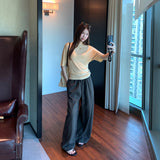 Unique Beautiful White Thin Round Collar Five-Sleeve Knitted T-Shirt For Women 2026 Summer New French Small Shirt