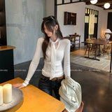 Design Sense With The Fluttering V-Neck Long-Sleeved Knitted Shirt Women Autumn 2025 New Slimming Super-Looking Single Wear Clothes