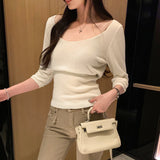 Lyselle Tians Closed The Waist Of The Big U Collar And Put On The Bottom Shirt Five-Sleeved Knitted Shirt Women's Early Spring 2026 New Top