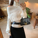 Ma Hua's Word Shoulder-To-Shoulder Knitted Shirt Woman Autumn Commute New Korean Lazy Wind Waist Top