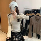 The Royal Sister Style Of Thousands Of Kinds Of Hot Girls With Cushions And Shoulders V-Neck Bottom Shirt Women In Autumn And Winter Atmosphere To Take A T-Shirt