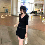 French High-End Sense V-Neck Knitted Dress Woman 2025 Summer New Beautiful Beautiful Little Dress