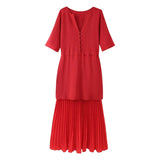 Explosion Fashion Trend Two-Color Knitted Splicing Pressure Folding Dress