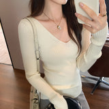 High-Level Pit Strip V-Neck Long Sleeves Hit The Bottom Of The Knitted Shirt Women Autumn 2025 New Big Look And Familiar Top