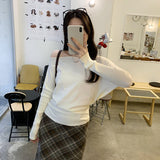One-Word Shoulder Gas Super Good-Looking Inside Hit Bottom Knitted Jersey Women 2025 Autumn And Winter Yang Beautiful Age Reduction Apparent Thin Top