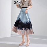2025 New High-Rise Half-Dress Woman Tight Waist Ink Print Design Sense A-Character Skirt In The Long Folded Skirt
