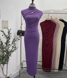 Ceclent Unique Dress With Thin Folds And Hips High-Collar After The Opening Of The Fork Dress 8858