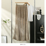 In The Autumn Of 2025, The New Velvet Broced Fishtail Half-Dress Woman Retro High-End Feeling Leaves Side Hundred Folded Bag Hips Long Skirt