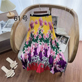 2025 New High-Rise Half-Dress Woman Tight Waist Ink Print Design Sense A-Character Skirt In The Long Folded Skirt
