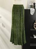 In The Autumn Of 2025, The New Velvet Broced Fishtail Half-Dress Woman Retro High-End Feeling Leaves Side Hundred Folded Bag Hips Long Skirt