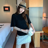 Unique Beautiful White Thin Round Collar Five-Sleeve Knitted T-Shirt For Women 2026 Summer New French Small Shirt