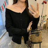 Korean Slanted Shoulder-To-Shoulder-To-Shoulder-Knitted Bottom-Up Woman 2025 Autumn And Winter Unique Beauty Wearing High-End Feel Top