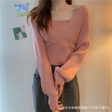 Design Sense V-Neck Fake Two Short Knitted Shirt Girls Beware Of The Machine Collar Bone Thick Sweater Long-Sleeved Top