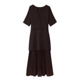 Explosion Fashion Trend Two-Color Knitted Splicing Pressure Folding Dress