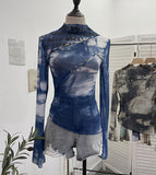 Pure Want To Play The Bottom Of The Long-Sleeved T-Shirt Design Hollow Print Irregular Mesh Yarn Personality Hottie Top 2629
