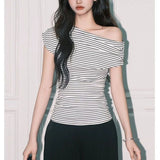 2025 Korean Version Of The Simple Unique Summer Short-Sleeved T-Shirt Women's Design Sense Of Niche Oblique Shoulder Thin Striped French Top