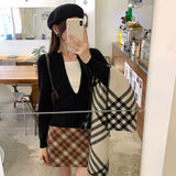 Lazy High-End Fake Two-Piece Sweater Woman 2025 New Early Autumn Wearing A Huge Good-Looking Knitted Shirt Top