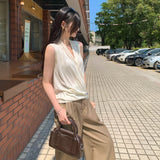Fry Street Unique Beautiful Sleeveless V-Neck Knitted Vest Women 2026 New Design Sense French Small Thin Top