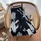 2025 New High-Rise Half-Dress Woman Tight Waist Ink Print Design Sense A-Character Skirt In The Long Folded Skirt