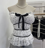 Bodrum-Smeared Waistcoat With Chest Cushions Against Colored Bows And Bows Trinkles And Sleeveless Tops 8183