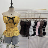 Bodrum-Smeared Waistcoat With Chest Cushions Against Colored Bows And Bows Trinkles And Sleeveless Tops 8183