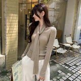 Entering The Autumn Han Ling Wearing A Round Neck With A V-Neck Knitted Shirt Woman 2025 New French Body Repair With The Bottom Top