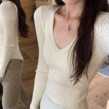 Korean Gentle Sweet Pink V-Neck Long-Sleeved Knitted Women 2025 Autumn New Repair In A Small Top