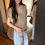 Korean Beautiful Design V-Neck Loose Short-Sleeved T-Shirt Women's Summer 2026 New Non-Bollision Slim Top
