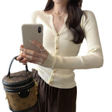 Button V-Neck Inside The Bottom Of The Knitted Shirt Women's Autumn And Winter 2025 New Unique Beautiful Gas Chic Repair Body