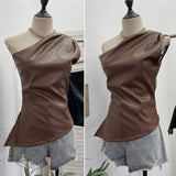 Sexy One-Shoulder Sleeveless Vest Pu Leather Side Zipper Repair Short Sleeveless Top 8116