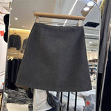 Korean Gray Hair A Word Repair Height Waist Temperament Skirt 2025 Autumn Simple Anti-Walking Short Skirt
