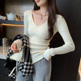 High-Level Pit Strip V-Neck Long Sleeves Hit The Bottom Of The Knitted Shirt Women Autumn 2025 New Big Look And Familiar Top
