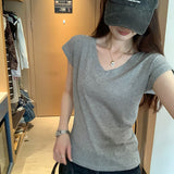 European Goods Explosion Niche Shoulder V-Neck White Short-Sleeved T-Shirt Women 2025 Summer New Super-Looking High-End Feel Blouse