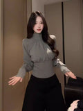 Korean Temperament Gray Long-Sleeved T-Shirt 2026 Spring Harvest Skinny People Wear Repair Clothes