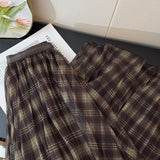 Korean Version Of The Retro Temperament Lattice Half-Dress Woman Autumn 2025 High-Waisted Folding Loose Umbrella Skirt